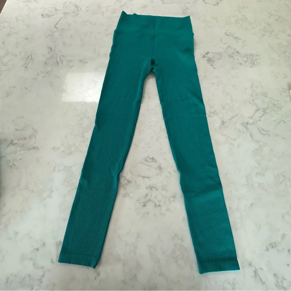 All in Motion Teal Ribbed Activewear Set. Leggings & matching Top/sports bra. - Picture 5 of 14